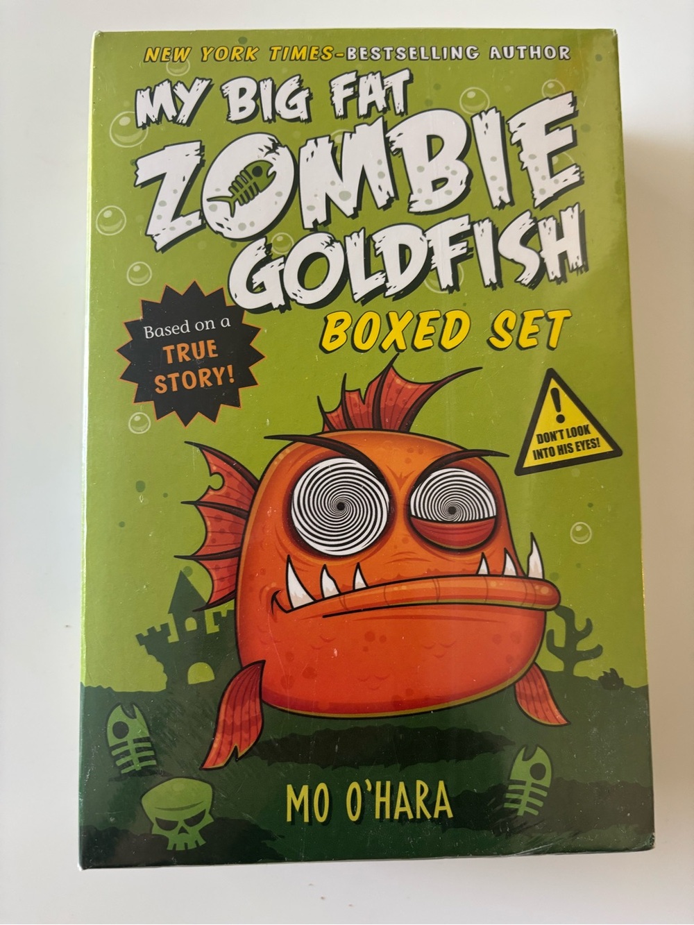My Big Fat Zombie Goldfish Boxed Set - Green Cover by Mo O'Hara